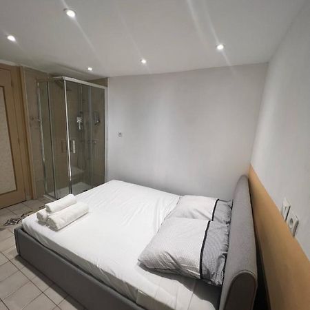 L'Eden Apartment Etampes Ngoại thất bức ảnh